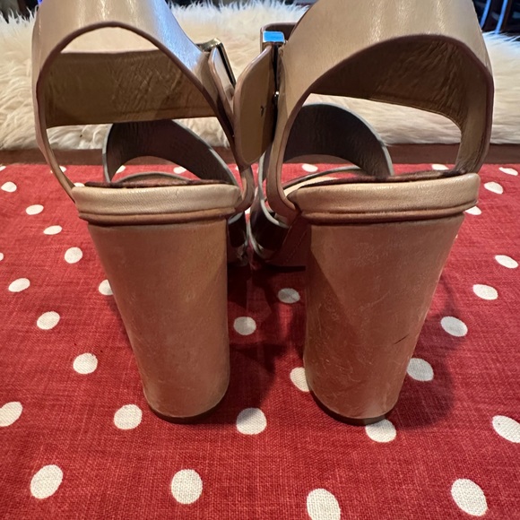 Sam Edelman Yelena Block Heels Sandals. Silver strap sandals - Picture 11 of 14